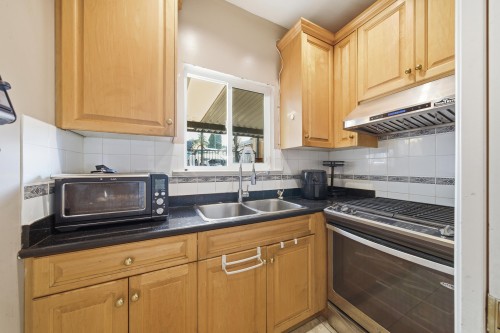 7962 Victoria Drive, Vancouver, BC 