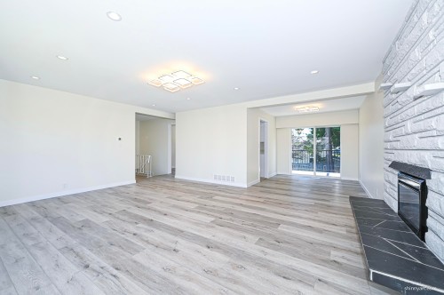 5546 Maple Crescent, Delta, BC 