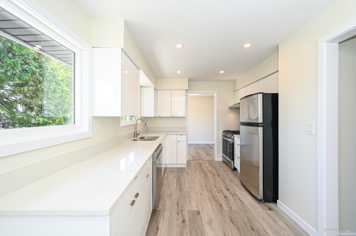 5546 Maple Crescent, Delta, BC 