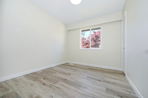 5546 Maple Crescent, Delta, BC 