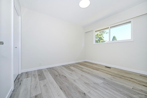 5546 Maple Crescent, Delta, BC 