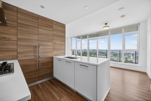 2008-7303 Noble Lane, Burnaby, BC 