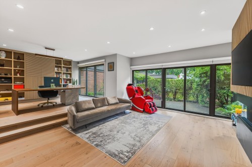 423 Greensboro Place, Vancouver, BC 