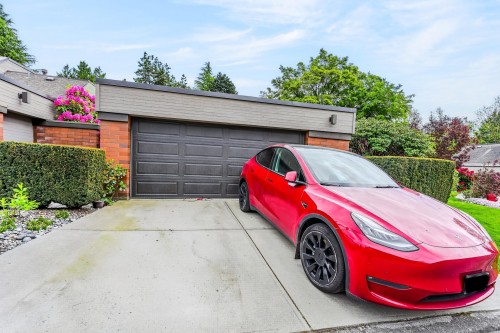 423 Greensboro Place, Vancouver, BC 