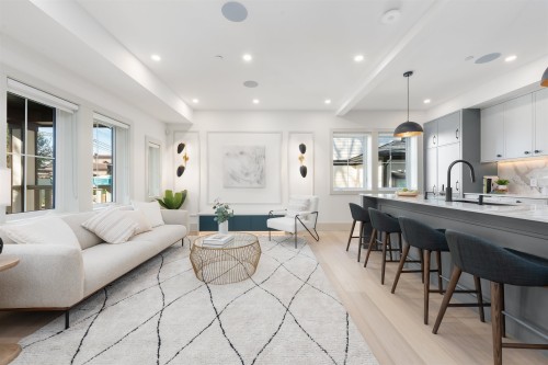 1-375 33Rd Avenue E, Vancouver, BC 