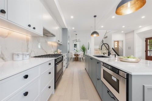 1-375 33Rd Avenue E, Vancouver, BC 