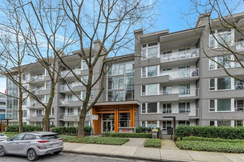 216-255 W 1st Street  North Vancouver, BC V7M 3G8
