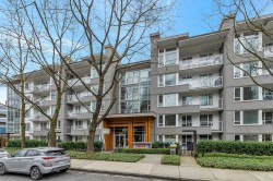 216-255 W 1st Street  North Vancouver, BC V7M 3G8