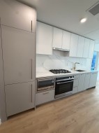 309-600 Rochester Avenue Coquitlam, BC V3K 2V5