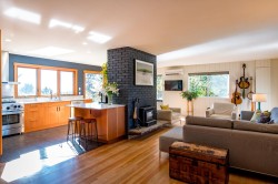 5201 Havies Road Sechelt, BC V7Z 0B9