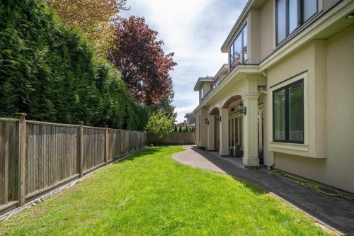 10820 Forrilon Place, Richmond, BC 