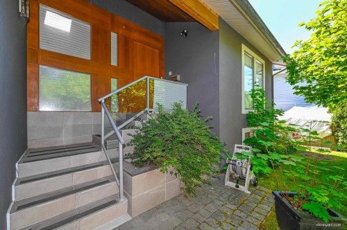 3566 39Th Avenue W, Vancouver, BC 