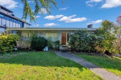 7790 Elliott Street  Vancouver, BC V5S 2N9
