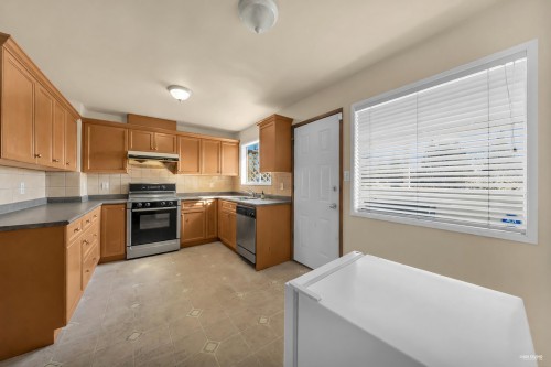 7790 Elliott Street, Vancouver, BC 