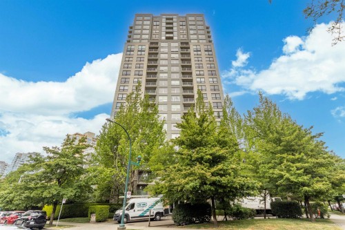 312-3663 Crowley Drive  Vancouver, BC V5R 6H4