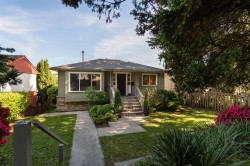 939 Calverhall Street  North Vancouver, BC V7L 1Y1