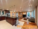 885 Beaconsfield Road, North Vancouver, BC 