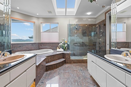 2556 Palisade Crescent, Port Coquitlam, BC 