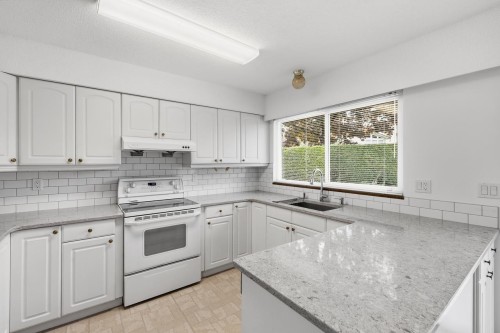 7605 Lawrence Drive, Burnaby, BC 
