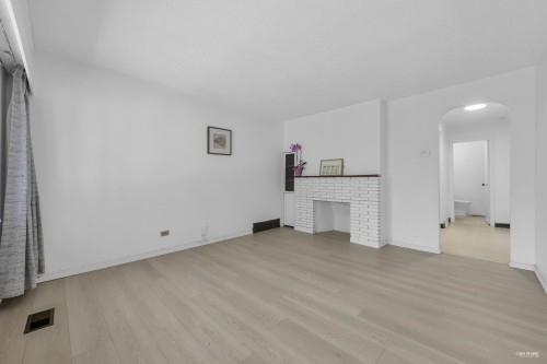 3006 27Th Avenue E, Vancouver, BC 