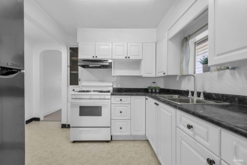 3006 27Th Avenue E, Vancouver, BC 