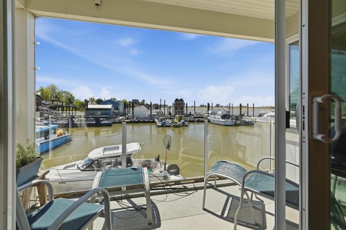 5-3459 River Road W, Delta, BC 