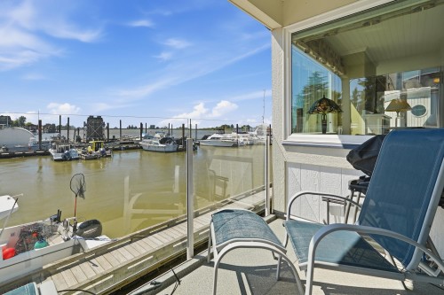 5-3459 River Road W, Delta, BC 