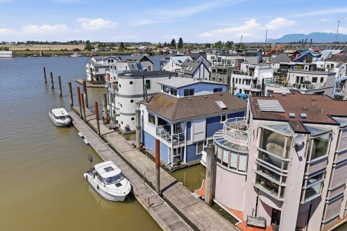 5-3459 River Road W, Delta, BC 