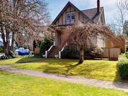 4402 12th Avenue W Vancouver, BC V6R 2R2