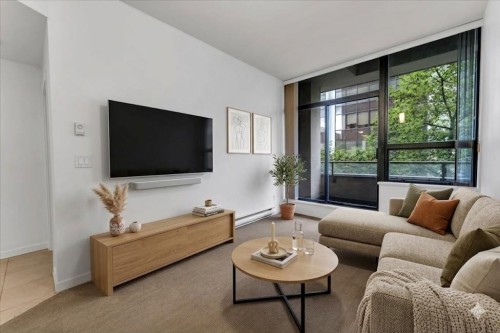 313-1010 Howe Street  Vancouver, BC V6Z 1P5