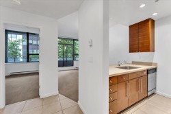 313-1010 Howe Street  Vancouver, BC V6Z 1P5