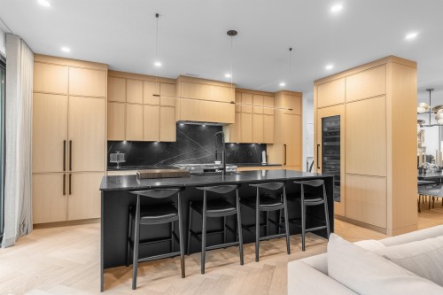 5938 Elm Street, Vancouver, BC 