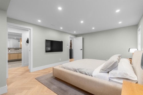 5938 Elm Street, Vancouver, BC 
