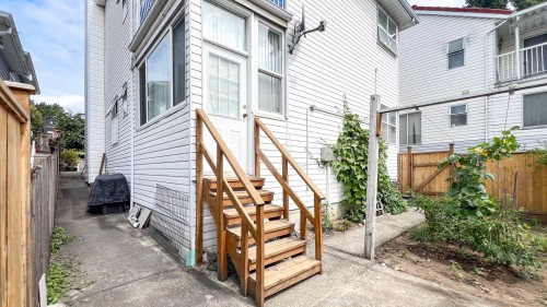 1860 Marine Drive Se, Vancouver, BC 
