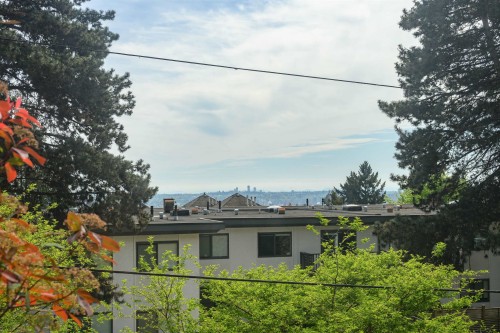 3201 Lonsdale Avenue, North Vancouver, BC 