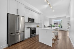 44-3552 Victoria Drive  Coquitlam, BC V3E 0N7