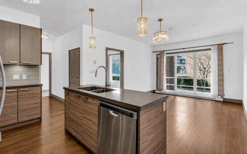 103-6875 Dunblane Avenue  Burnaby, BC V5J 0G6