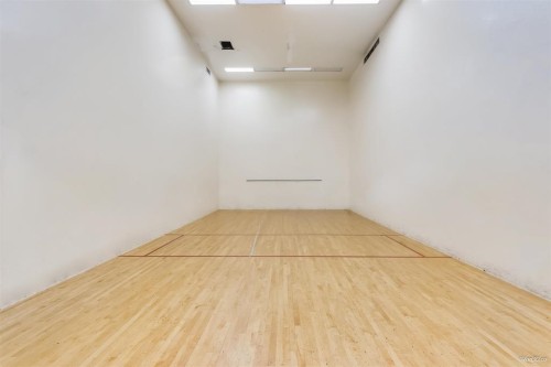 304-7100 Gilbert Road, Richmond, BC 