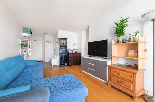304-7100 Gilbert Road, Richmond, BC 