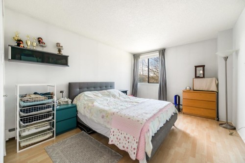 304-7100 Gilbert Road, Richmond, BC 