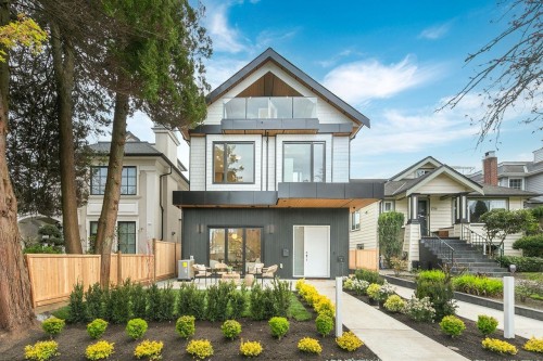 1-3708 18Th Avenue W, Vancouver, BC 