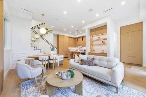 1-3708 18Th Avenue W, Vancouver, BC 