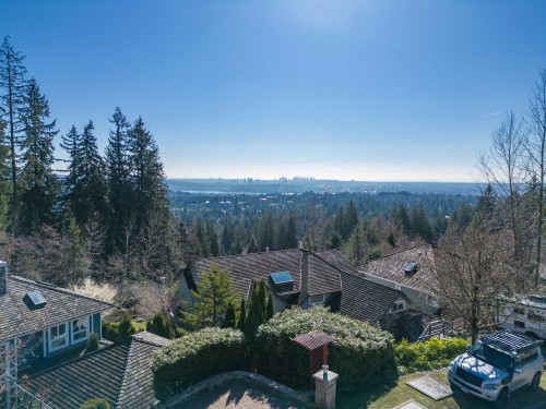 3866 Michener Way, North Vancouver, BC 