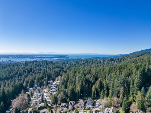 3866 Michener Way, North Vancouver, BC 