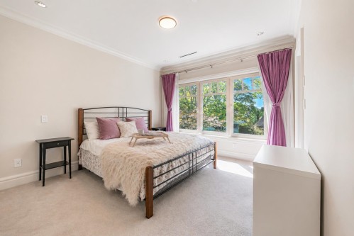 1379 46Th Avenue W, Vancouver, BC 