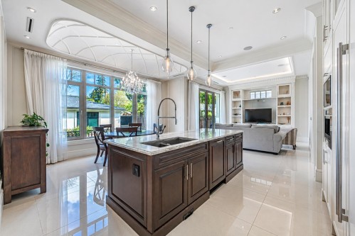 1379 46Th Avenue W, Vancouver, BC 