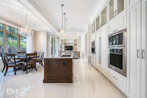 1379 46Th Avenue W, Vancouver, BC 
