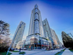 3208-6461 Telford Avenue Burnaby, BC V5H 0B7