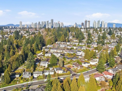 8355 Nelson Avenue, Burnaby, BC 