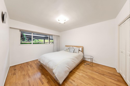 875 Eyremount Drive, West Vancouver, BC 